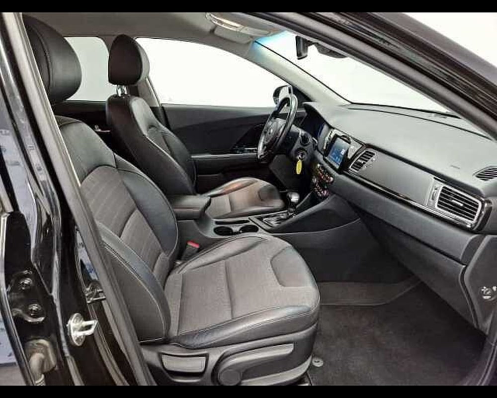 Kia Niro usata a Milano (9)