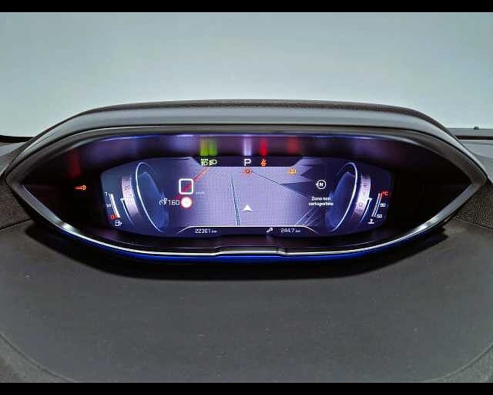 Peugeot 5008 usata a Milano (20)