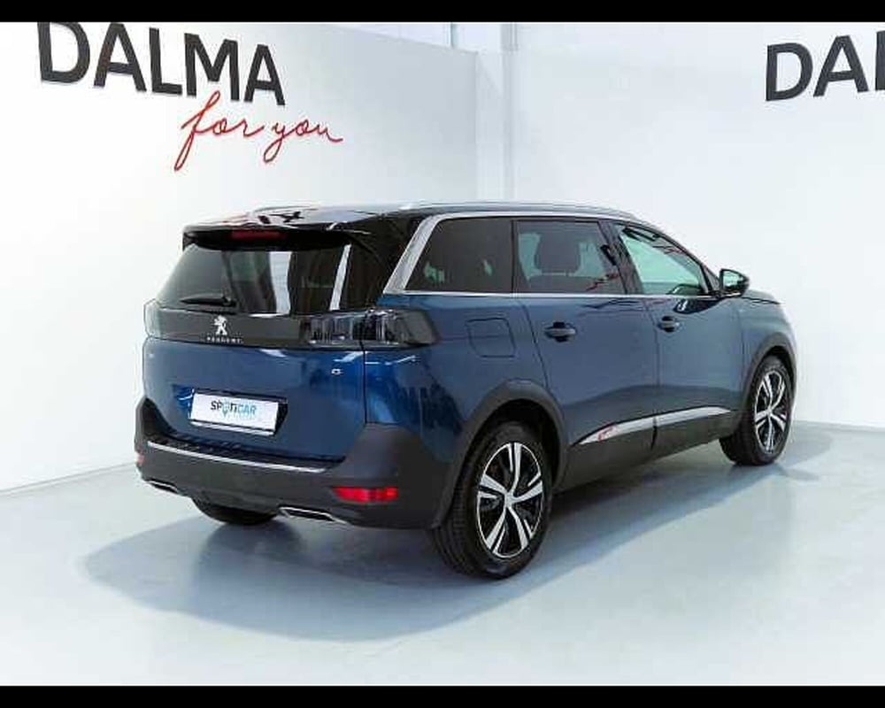 Peugeot 5008 usata a Milano (4)