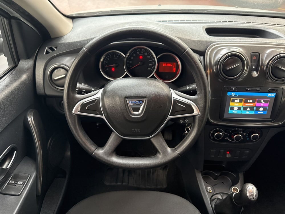 Dacia Sandero usata a Como (8)