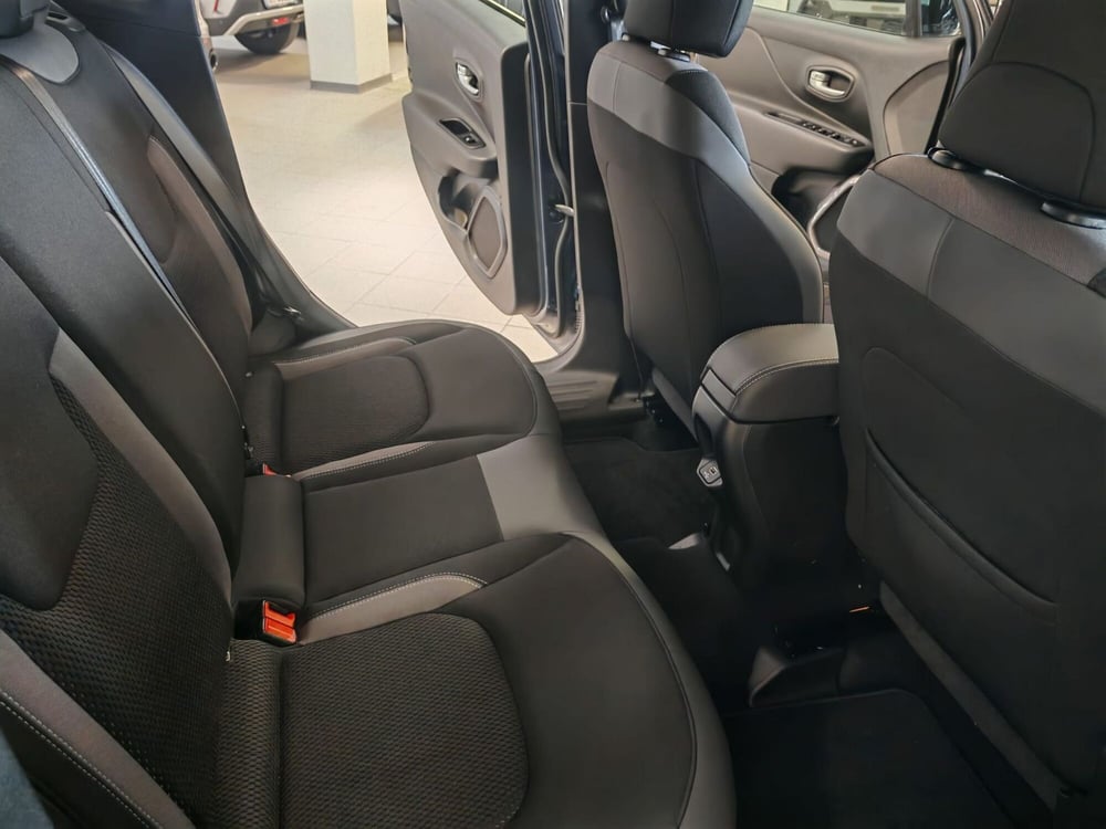 Jeep Renegade usata a Arezzo (17)