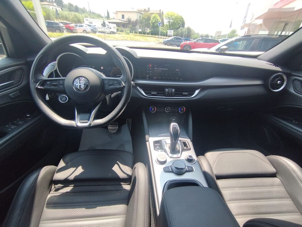 Alfa Romeo Stelvio usata a Arezzo (10)