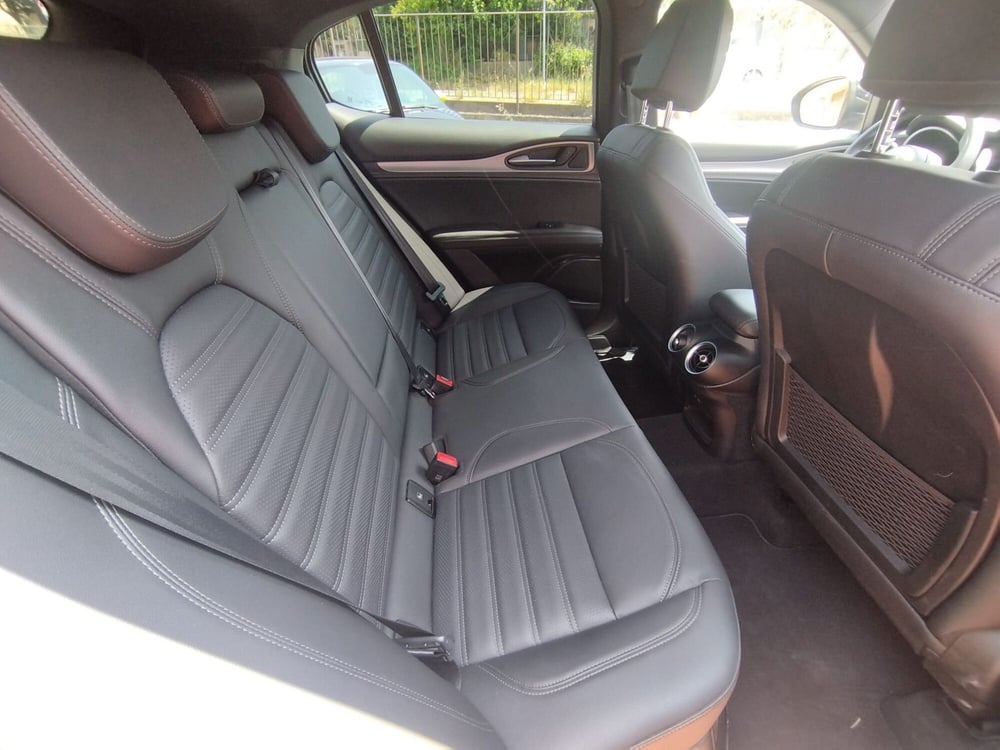 Alfa Romeo Stelvio usata a Arezzo (15)