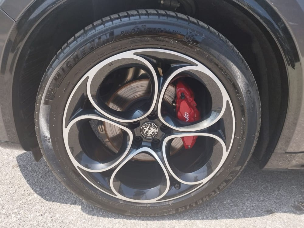 Alfa Romeo Stelvio usata a Arezzo (17)