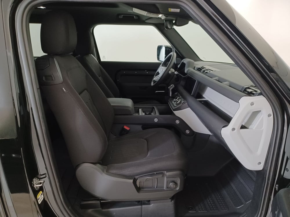 Land Rover Defender usata a Torino (3)