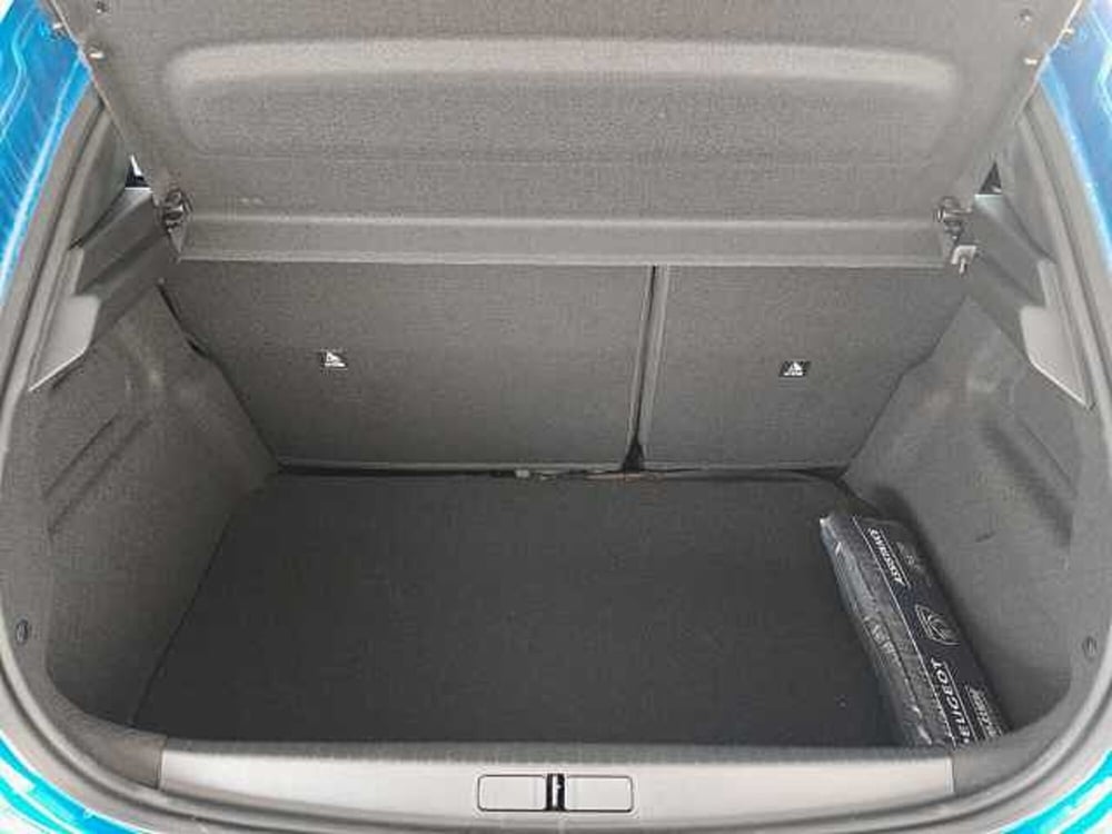 Peugeot 208 nuova a Palermo (17)