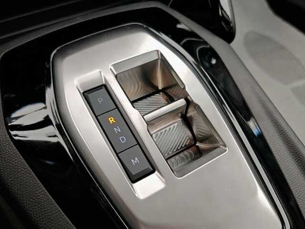 Peugeot 2008 nuova a Palermo (12)