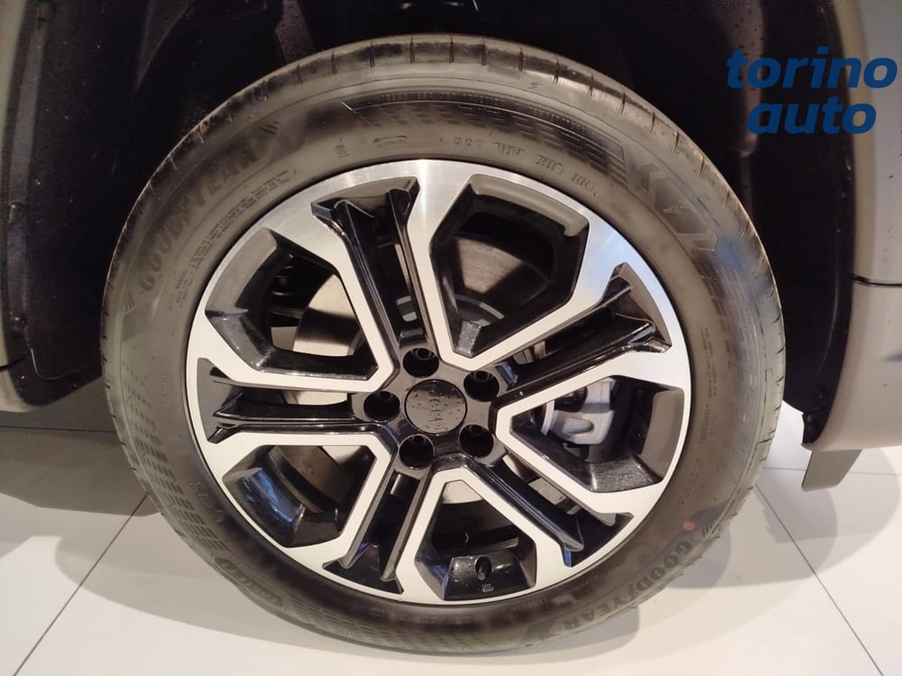 Jeep Compass nuova a Torino (10)