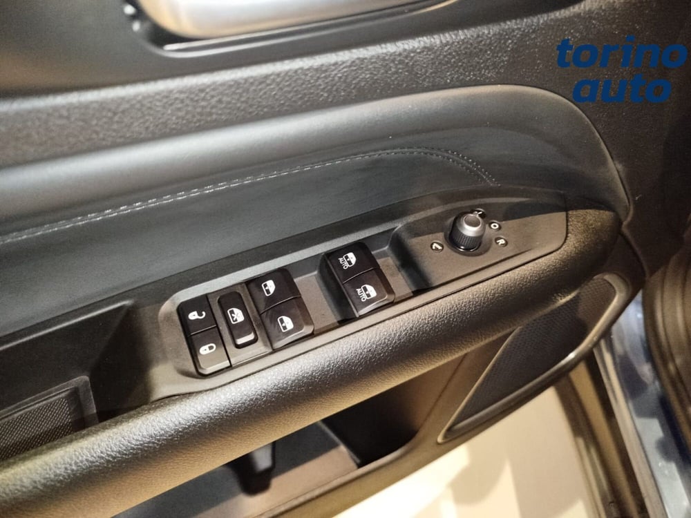 Jeep Compass nuova a Torino (16)