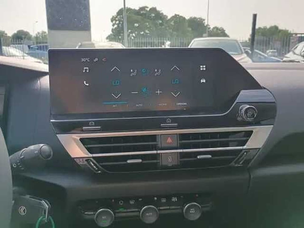 Citroen C4 nuova a Milano (15)