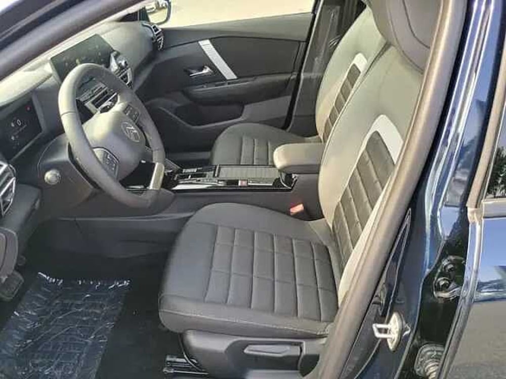 Citroen C4 nuova a Milano (8)