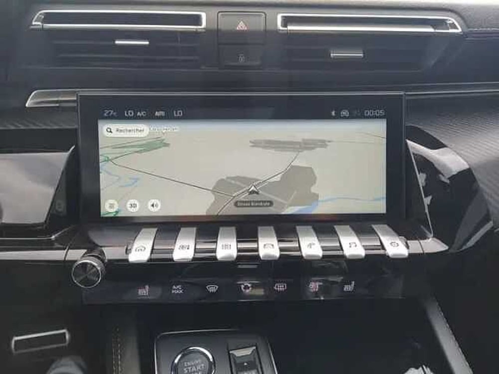 Peugeot 508 SW nuova a Milano (13)