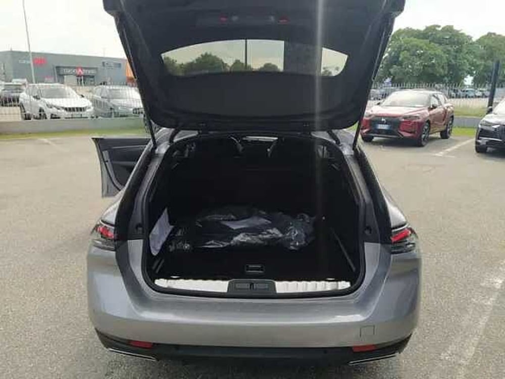 Peugeot 508 SW nuova a Milano (7)