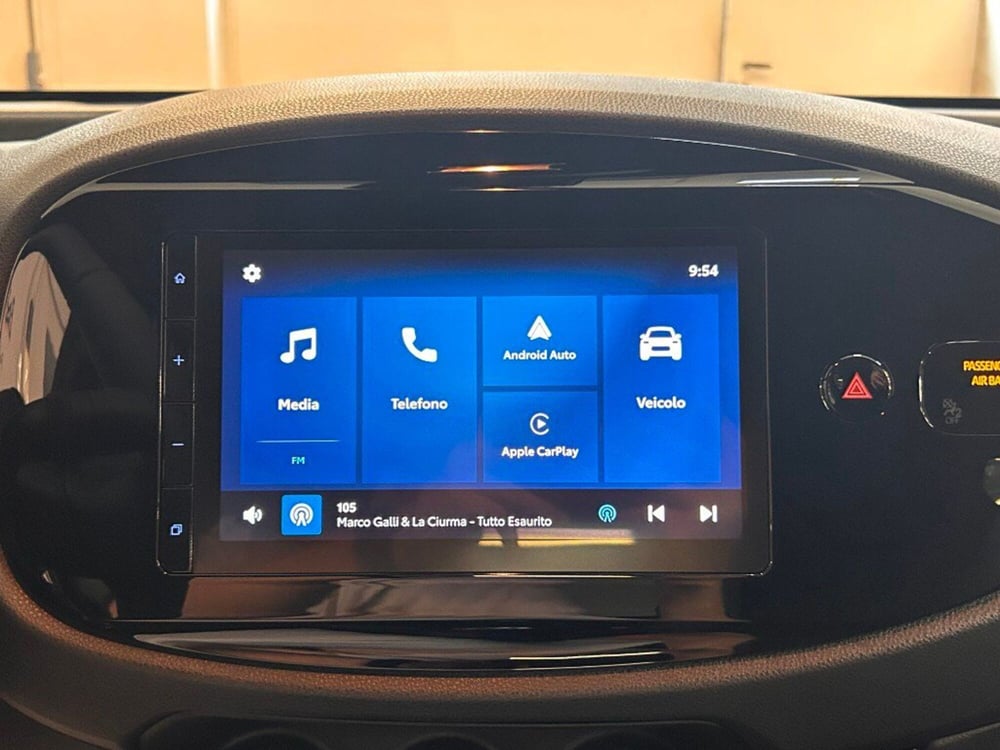 Toyota Aygo X nuova a Verona (12)