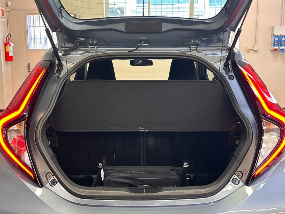 Toyota Aygo X nuova a Verona (9)