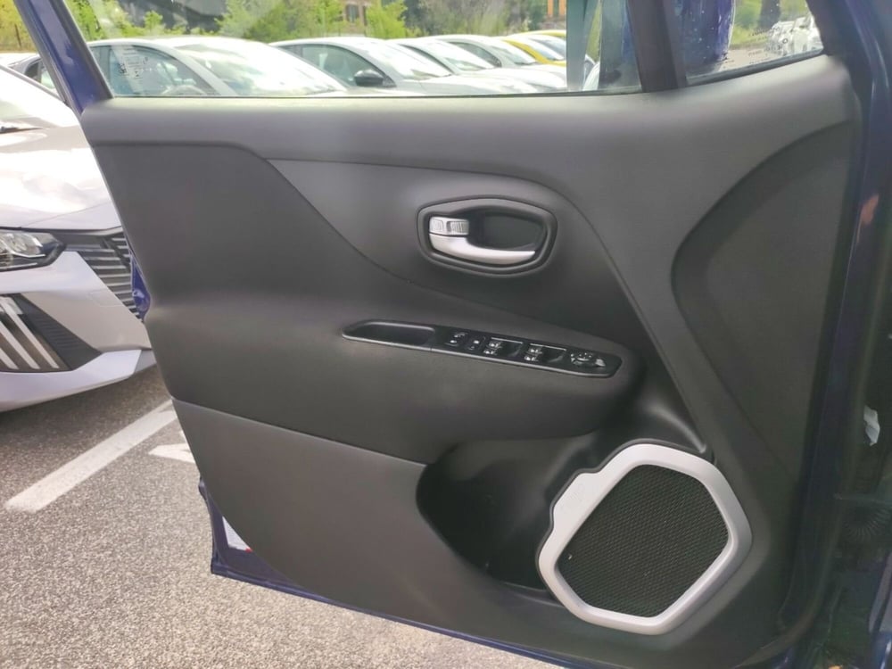 Jeep Renegade usata a Latina (18)