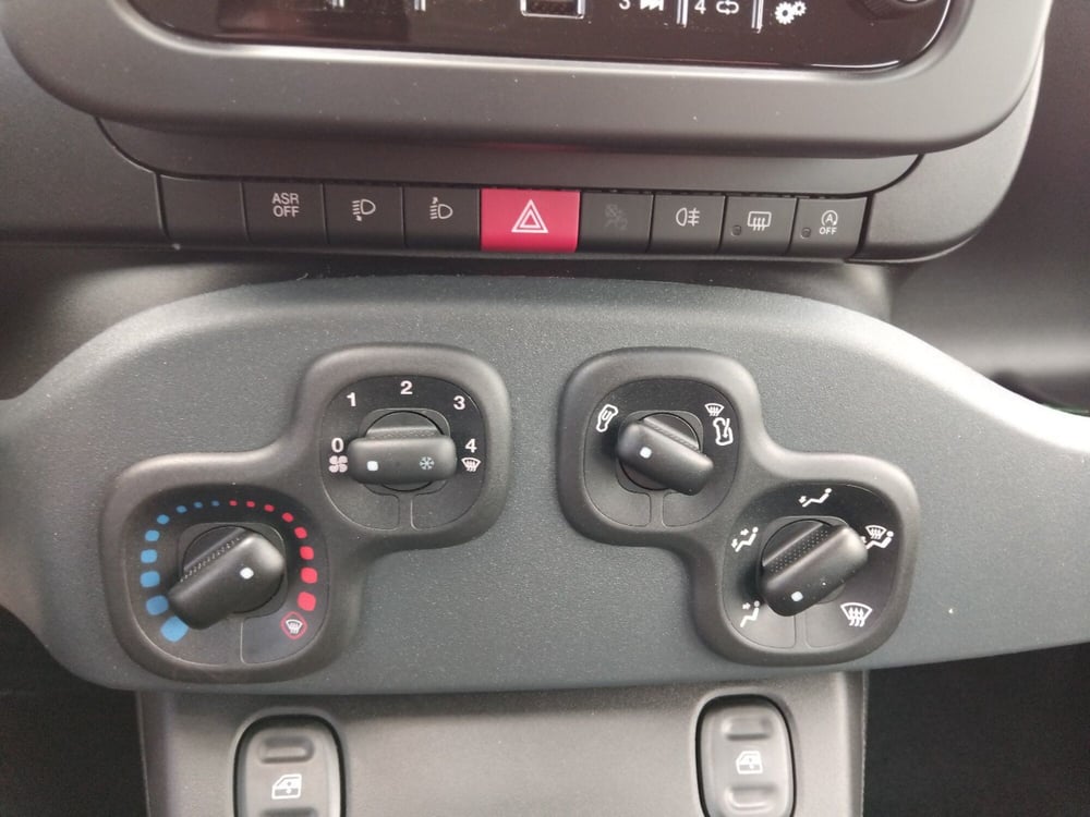 Fiat Panda nuova a Latina (17)