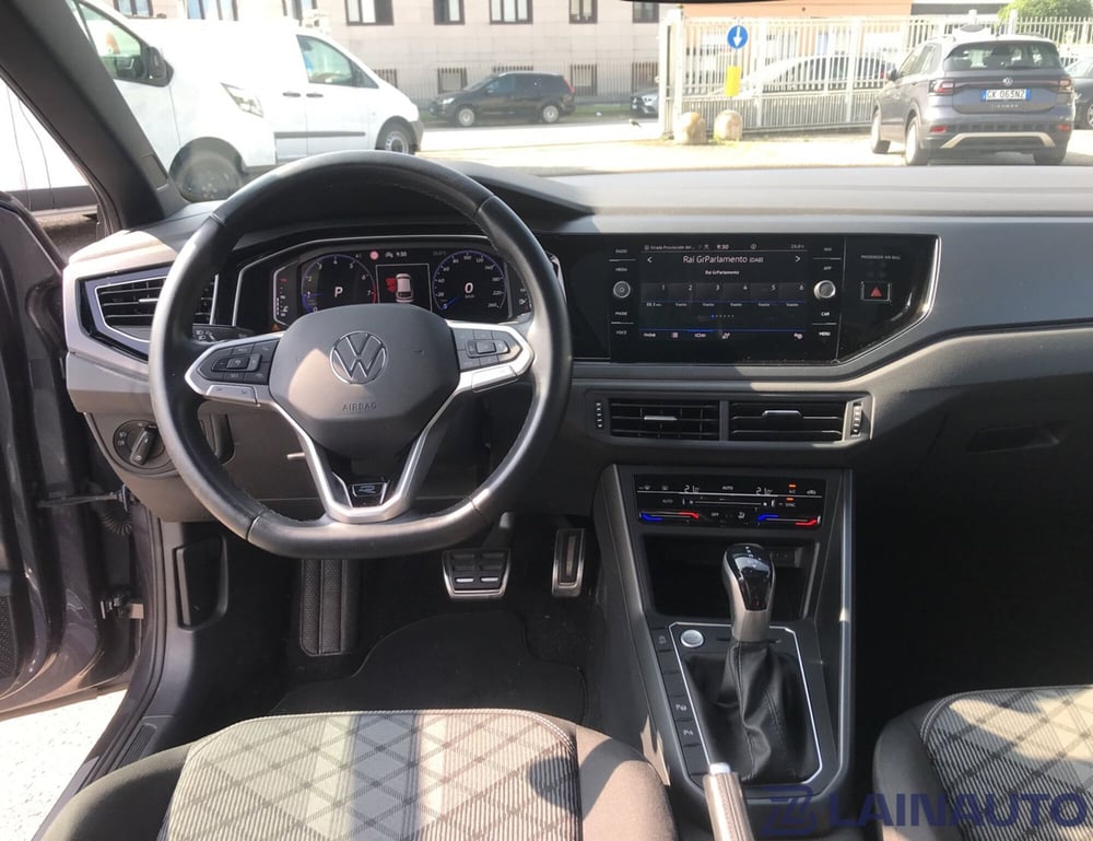 Volkswagen Taigo usata a Milano (16)