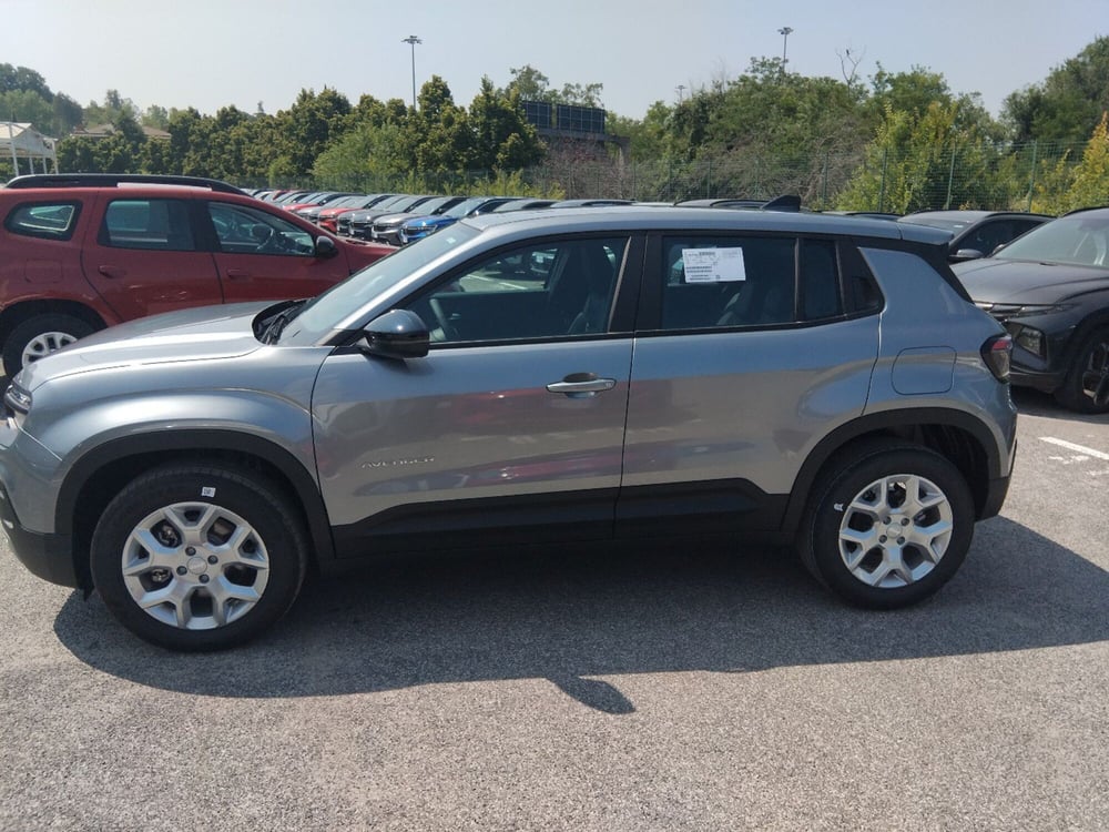 Jeep Avenger nuova a Roma (8)