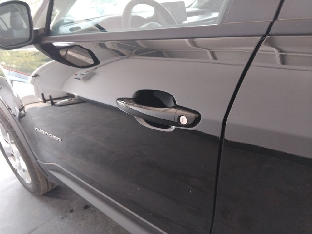Jeep Avenger nuova a Roma (9)