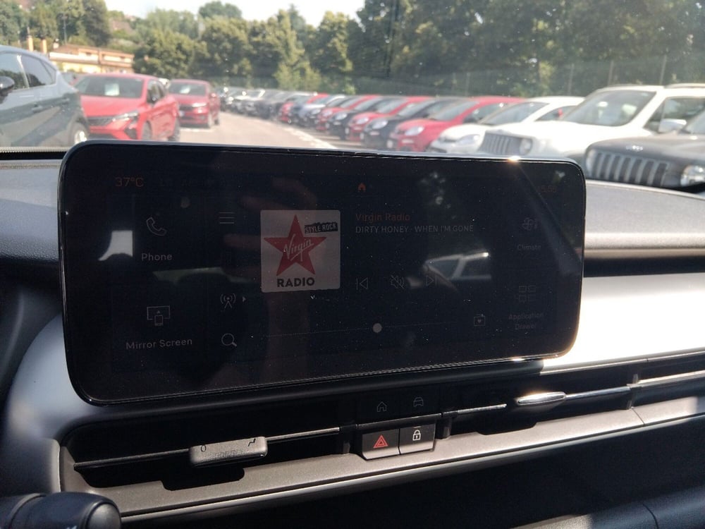 Jeep Avenger nuova a Roma (16)