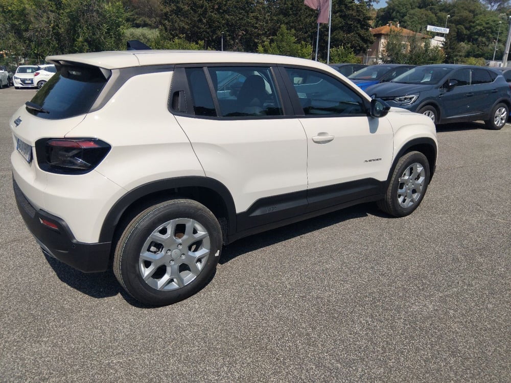 Jeep Avenger nuova a Roma (6)