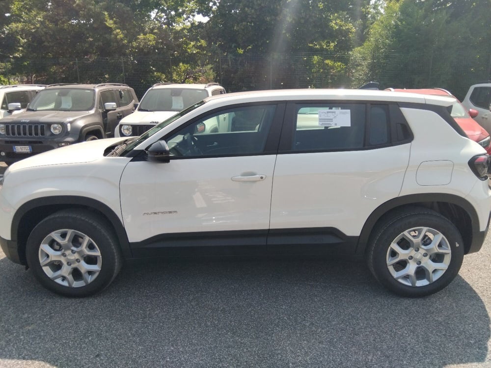 Jeep Avenger nuova a Roma (8)