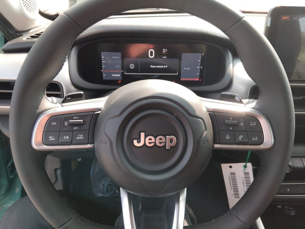 Jeep Avenger nuova a Roma (13)