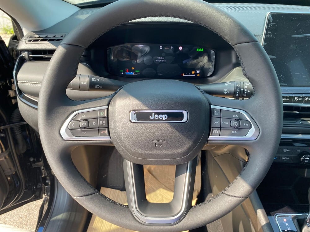 Jeep Compass nuova a Milano (16)
