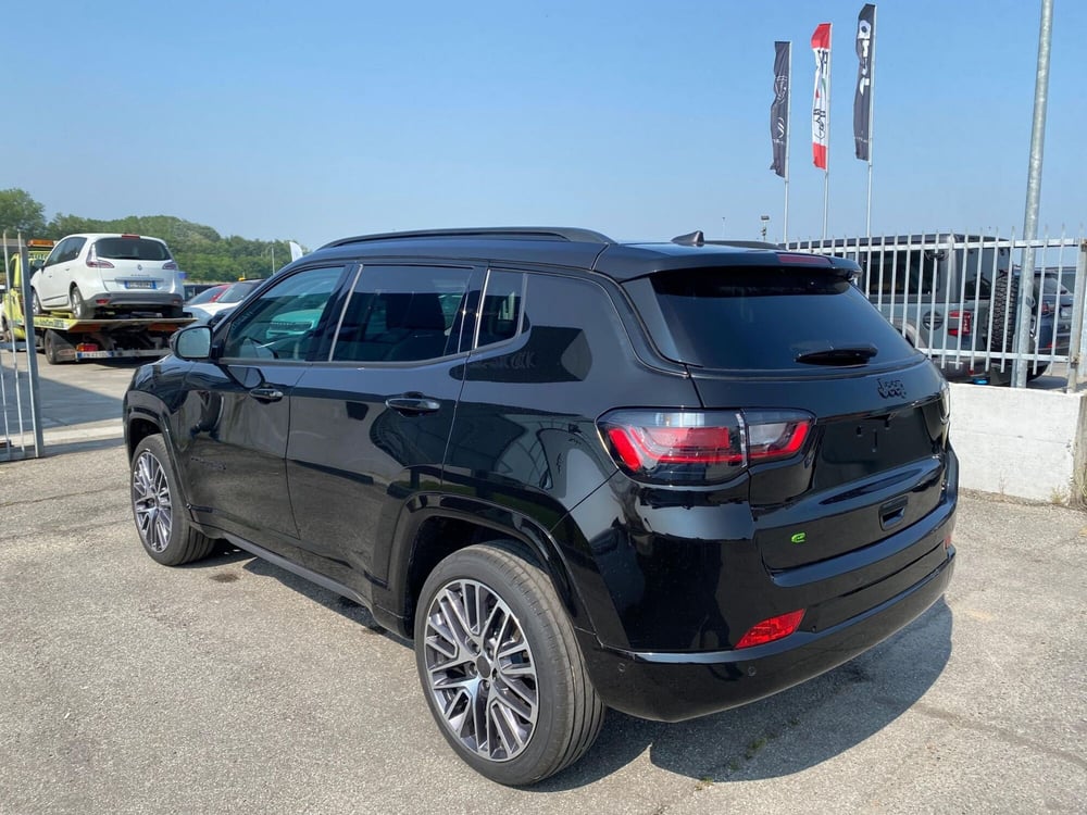 Jeep Compass nuova a Milano (3)