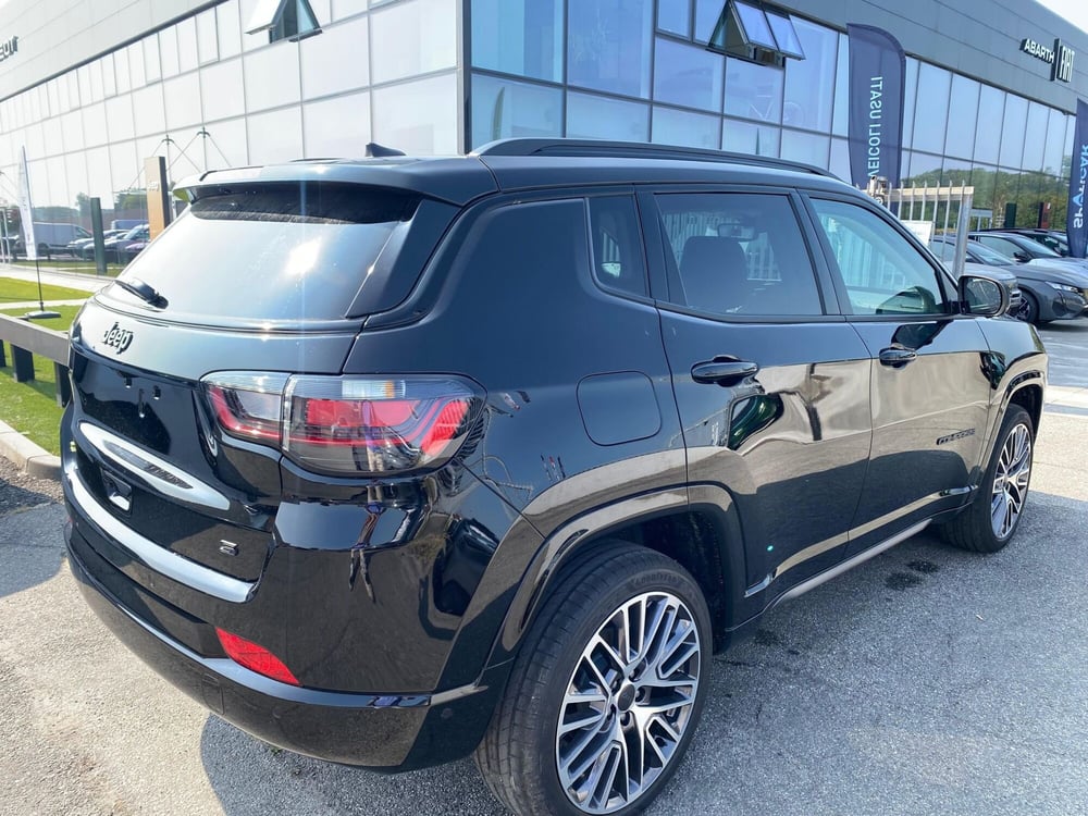 Jeep Compass nuova a Milano (5)