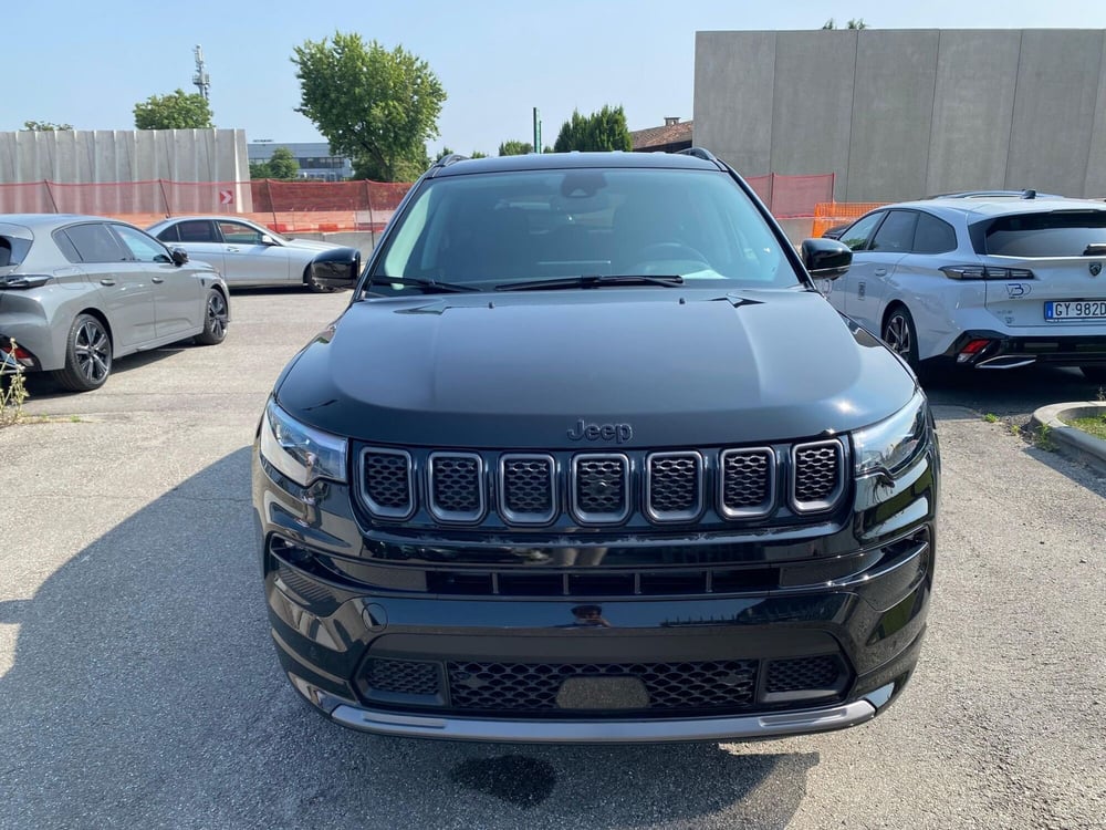 Jeep Compass nuova a Milano (8)