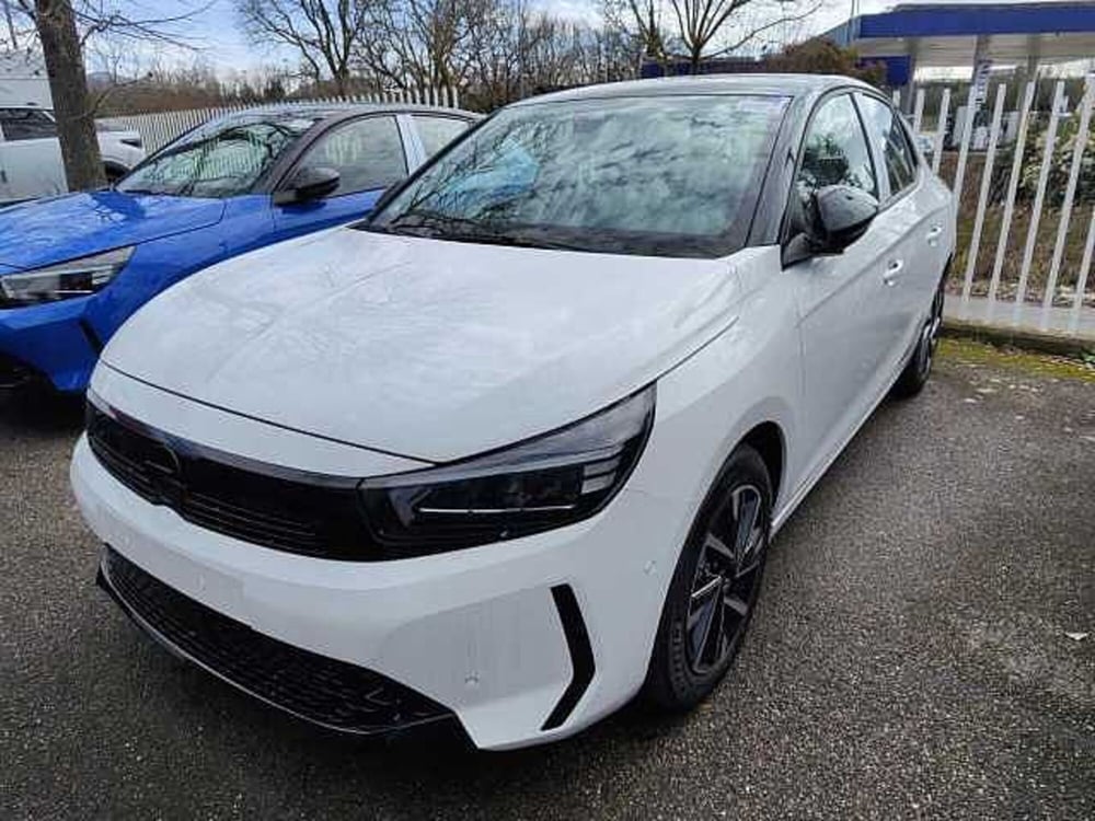 Opel Corsa nuova a Viterbo