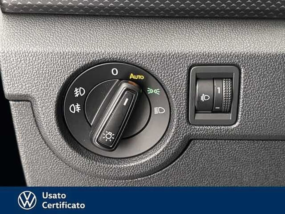 Volkswagen T-Cross usata a Vicenza (12)