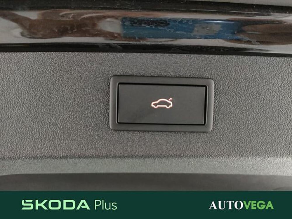 Skoda Enyaq Coupé usata a Vicenza (18)