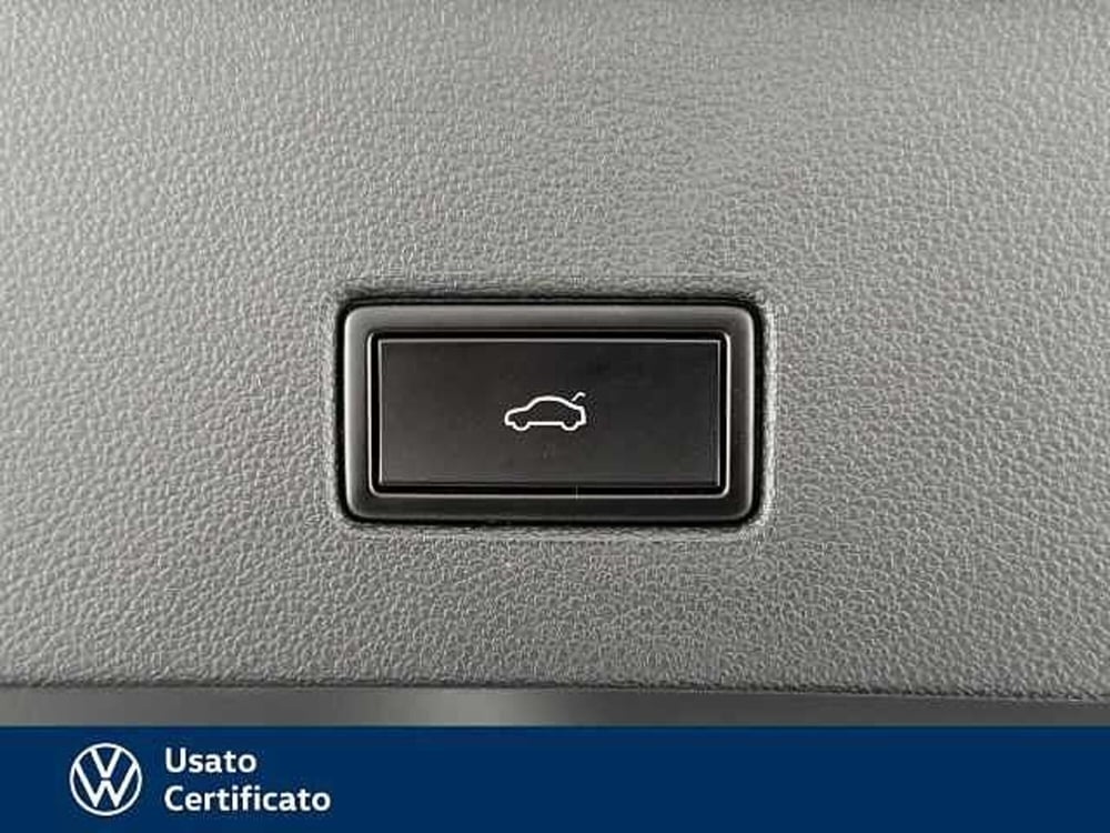 Volkswagen T-Roc usata a Vicenza (11)
