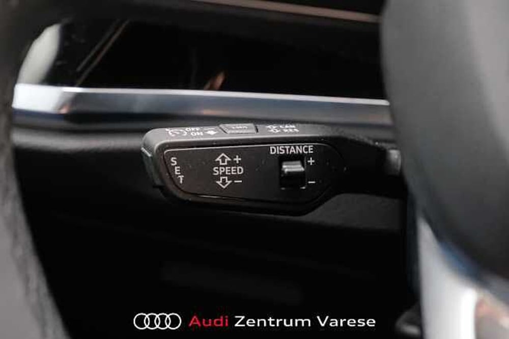 Audi Q3 Sportback usata a Varese (11)