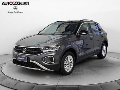 Volkswagen T-Roc 2.0 tdi Life 150cv dsg del 2023 usata a Brivio