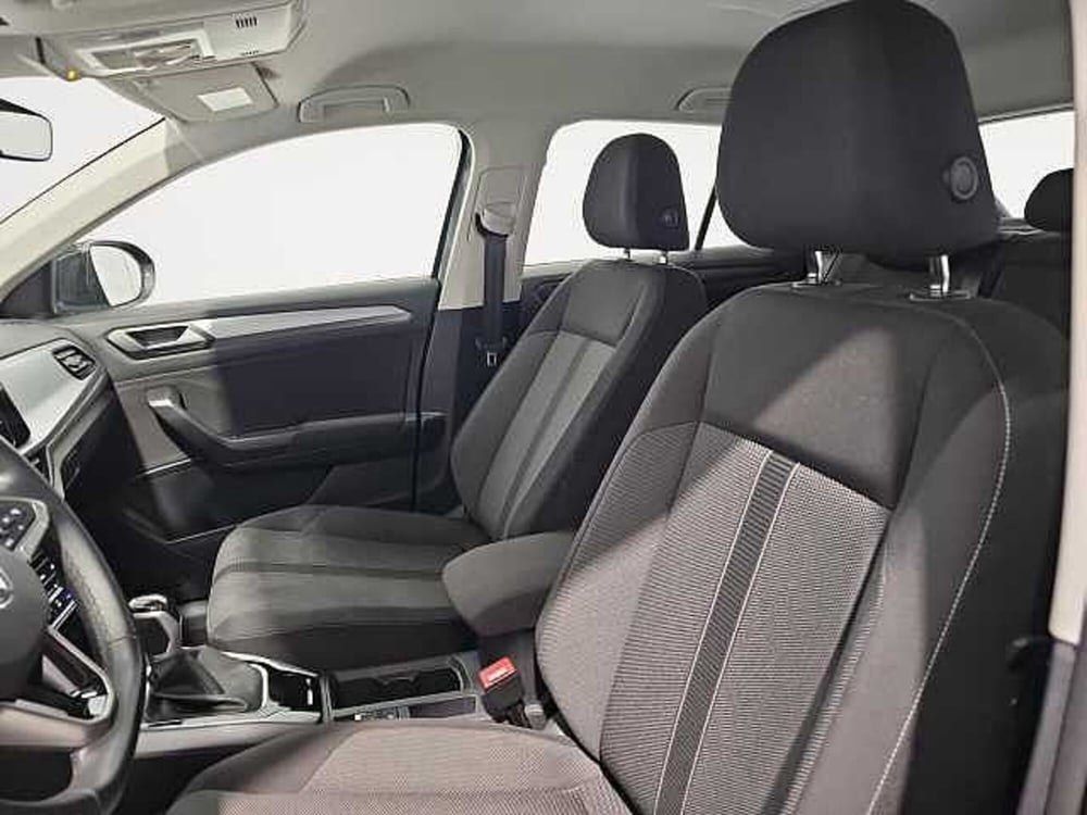 Volkswagen T-Roc usata a Lecco (9)