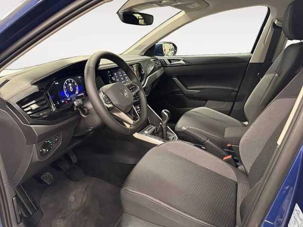 Volkswagen Taigo nuova a Lecco (12)