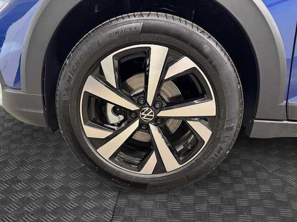 Volkswagen Taigo nuova a Lecco (15)