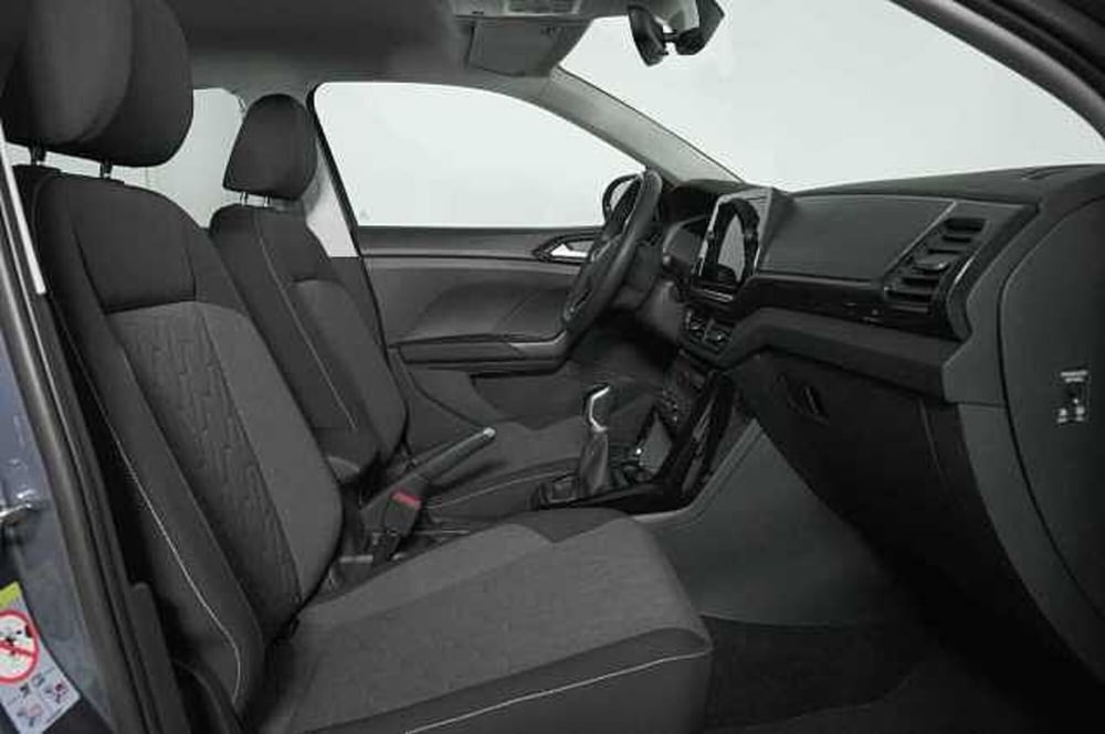 Volkswagen T-Cross usata a Como (11)