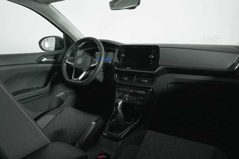 Volkswagen T-Cross usata a Como (12)