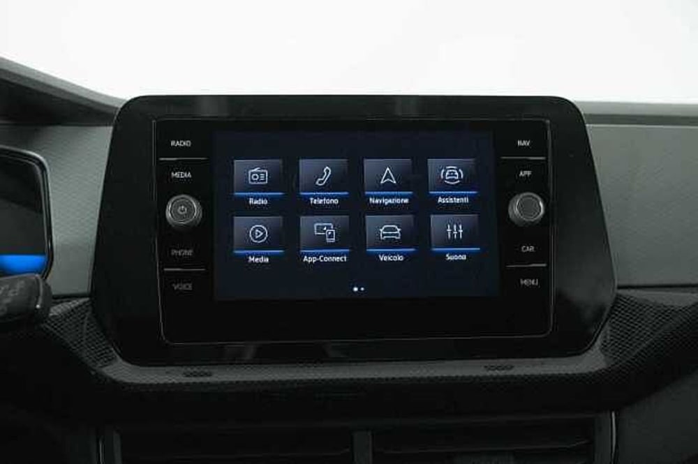 Volkswagen T-Cross usata a Como (15)