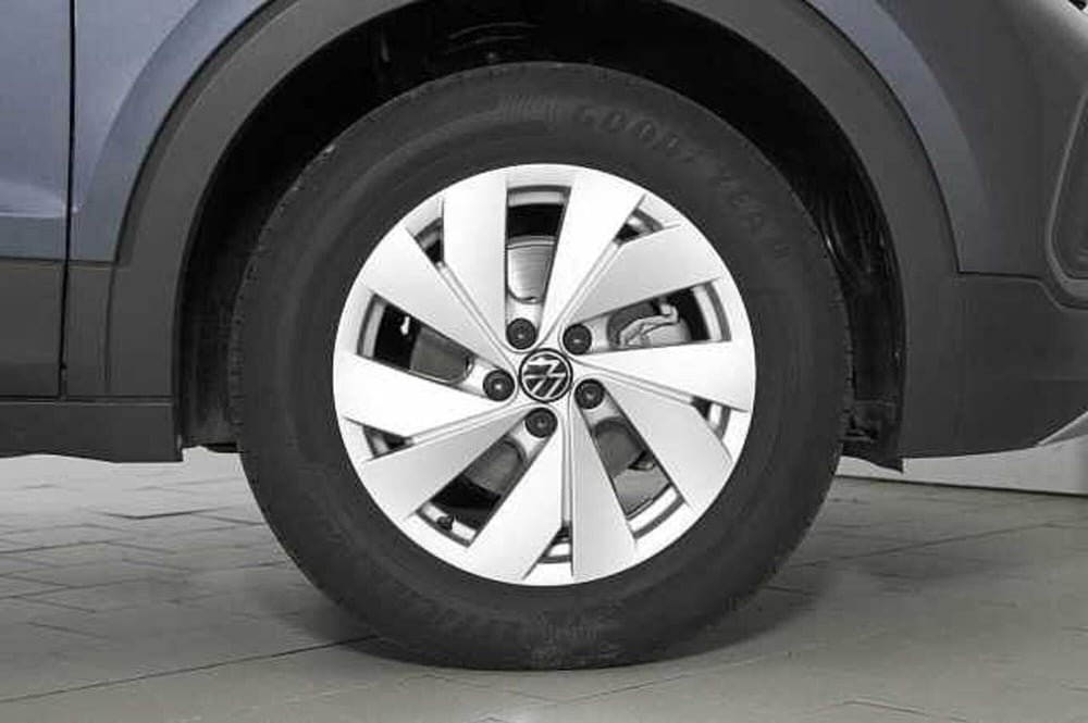Volkswagen T-Cross usata a Como (9)