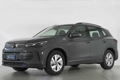 Volkswagen Tiguan 2.0 tdi Life 150cv dsg del 2024 usata a Lipomo