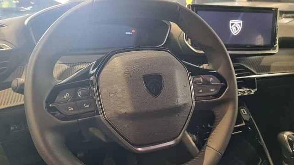 Peugeot 2008 usata a Milano (6)