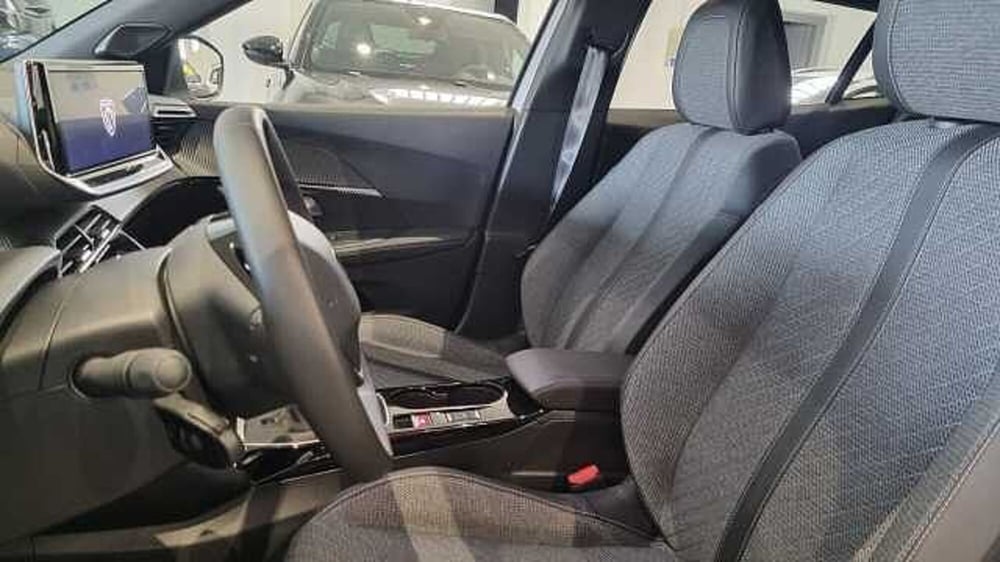 Peugeot 2008 usata a Milano (9)