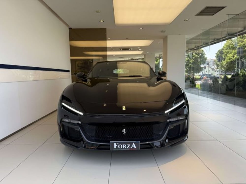 Ferrari Purosangue nuova a Torino (2)