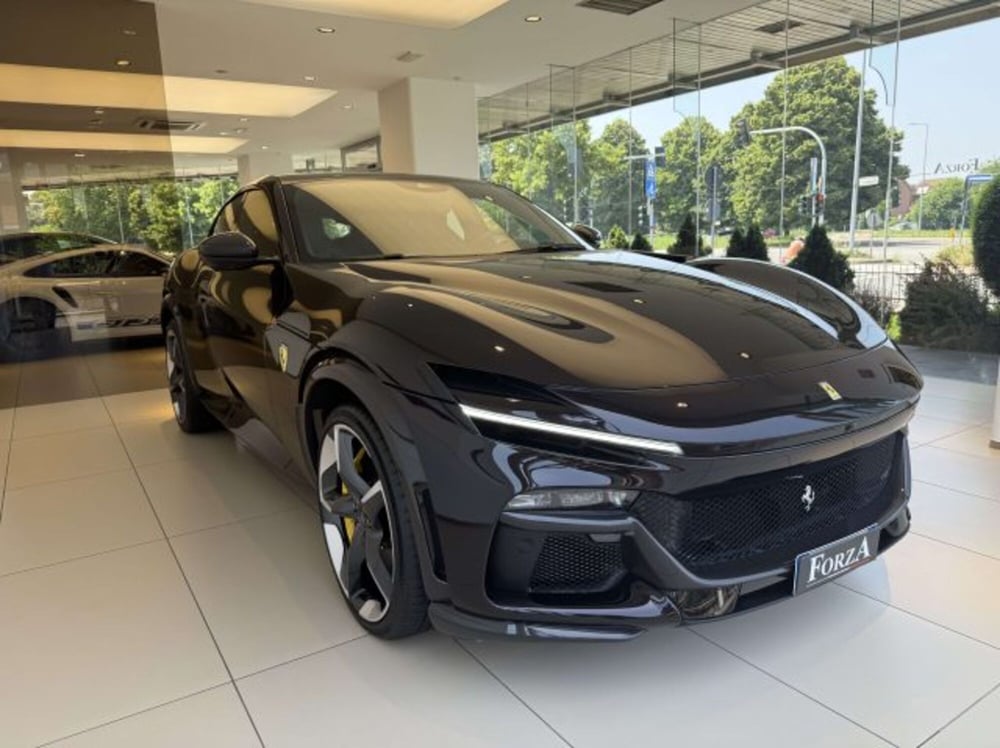 Ferrari Purosangue nuova a Torino (3)
